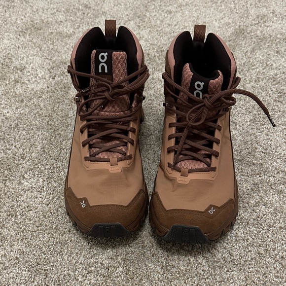 On cloud Hiking Boots -Brown - Size 8.5 - Picture 1 of 5